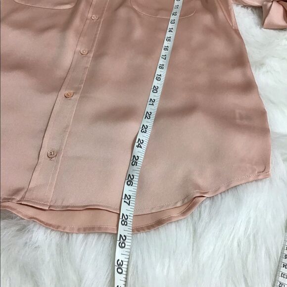 Equipment Satin Silk Signature Slim Blouse New  Size Large Rose New Size Large - Picture 6 of 8